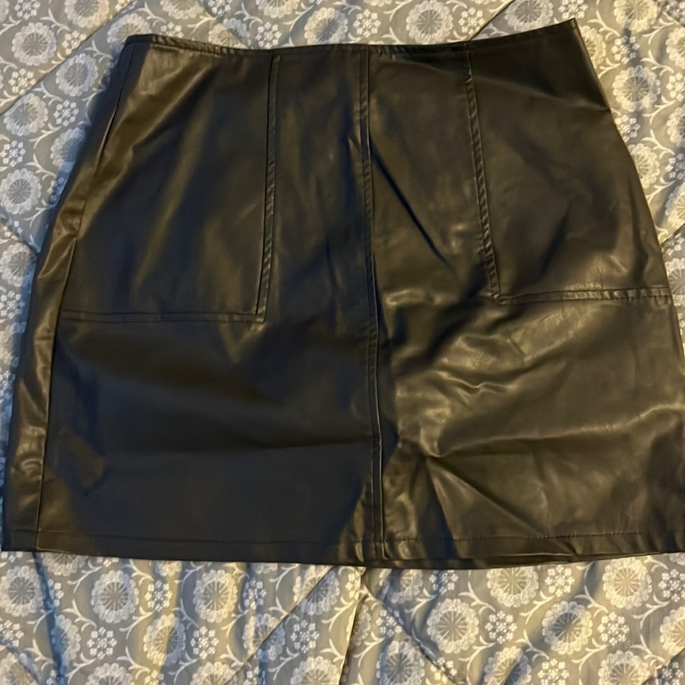 Gray faux leather skirt